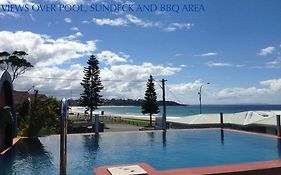 Beach House Mollymook